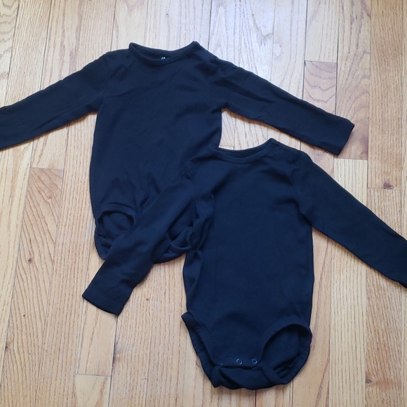 H&M Other - H&M onesies bundle 12-18m 🐈‍⬛